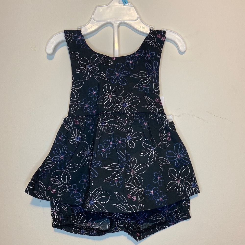 Carter’s Baby Girl Set 6 Months Tank / Shorts Summer / Indoors - Picture 1 of 6